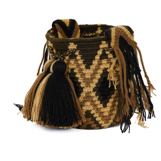 Colorful Wayuu bag patterns