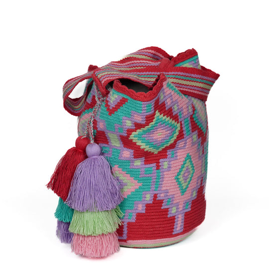 Colorful Wayuu bag patterns